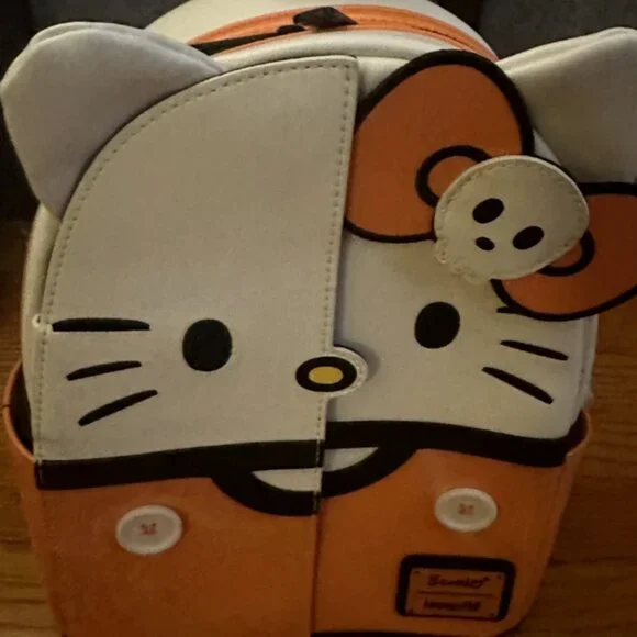 Loungefly | Bags | Nycc Limited Edition Sanrio Hello Kitty  display picture 2